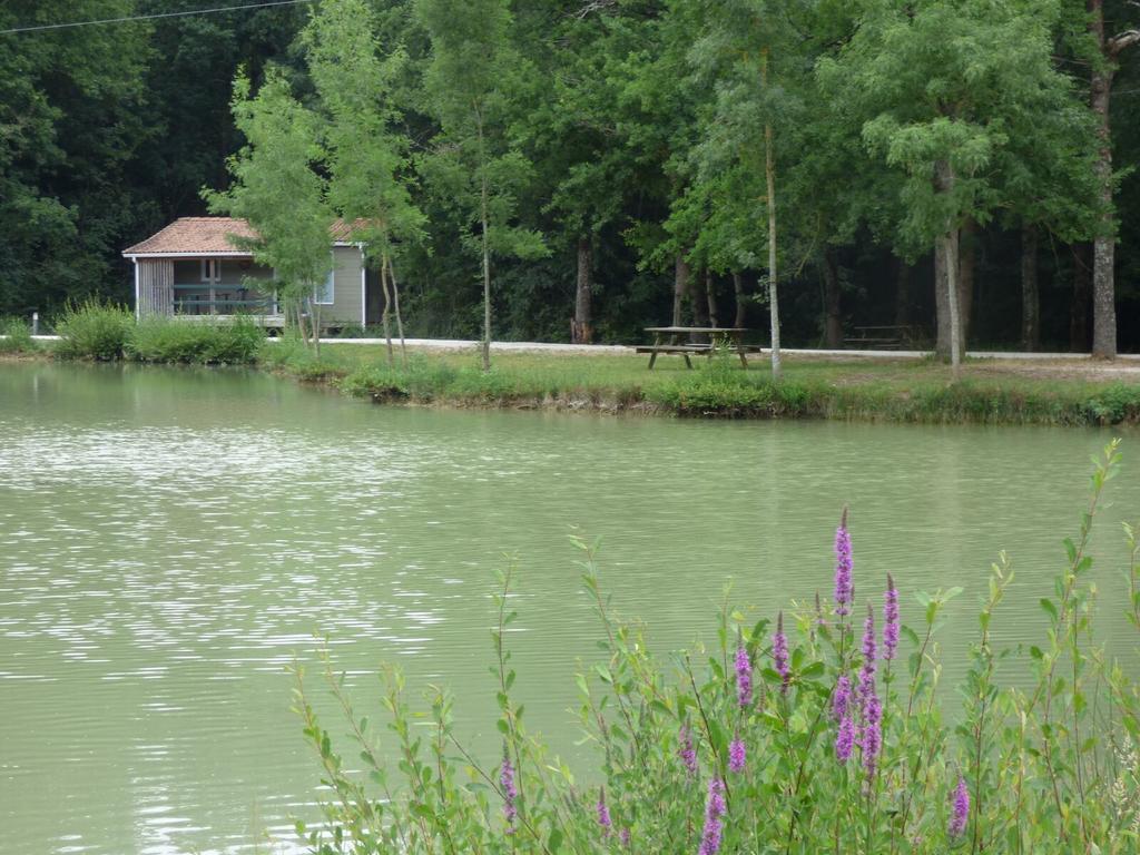 Chalet De La Heronniere Chef-Boutonne Zewnętrze zdjęcie
